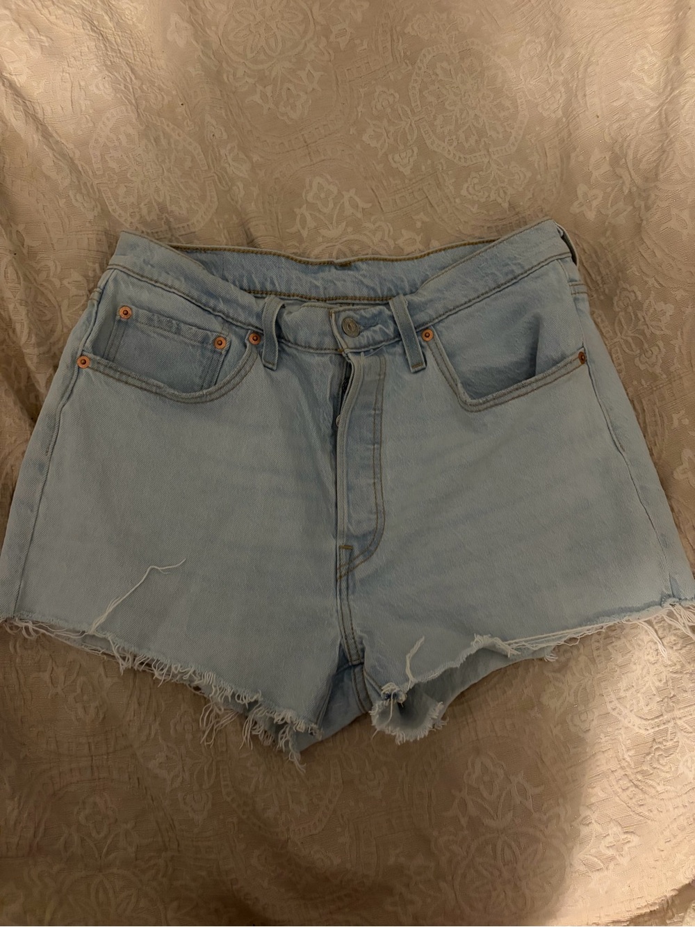 NWOT Levi Strauss Light Blue Frayed Hem Denim Shorts